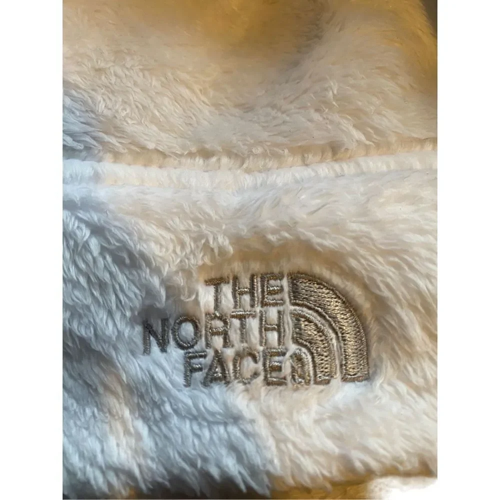 The North Face Denali white fuzzy Thermal Beanie girls